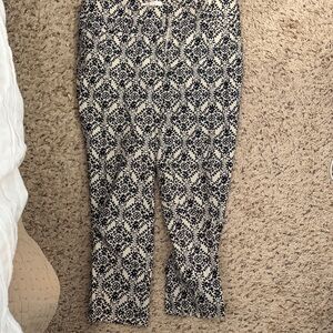 Patterned navy and beige Cropped Pants